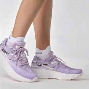 NWOB Salomon Women's Aero Glide
(Orchid Bloom / Cradle Pink) Sneakers